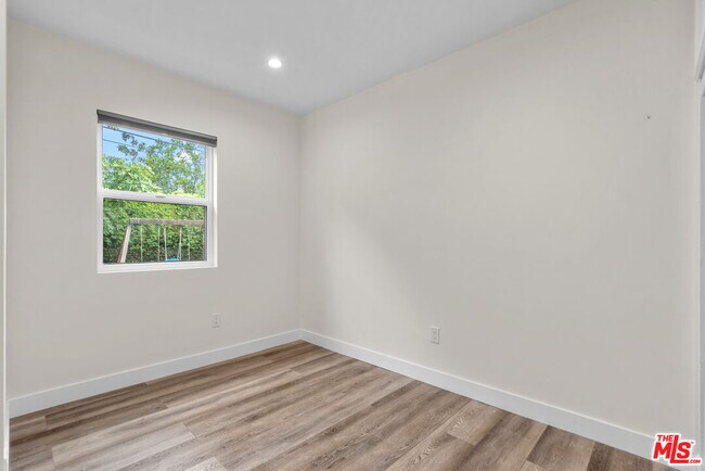 Building Photo - 18343 Calvert St
