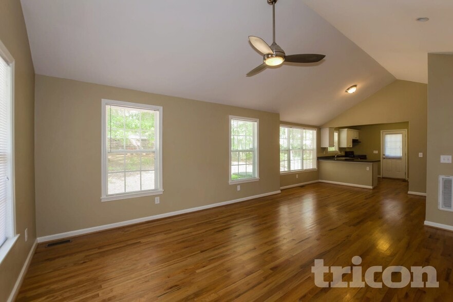 Building Photo - 125 St Andrews Pl Dr