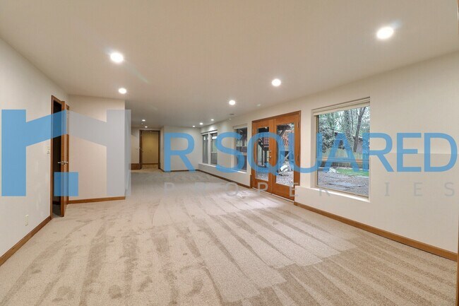 Building Photo - 307 Slater St