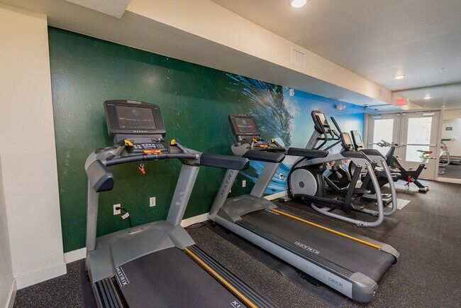 Building Photo - Element 436