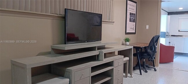 Building Photo - 6761 Branch St