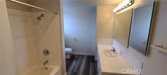Building Photo - 102 Avenida San Fernando