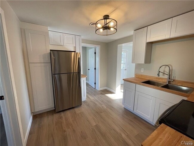 Building Photo - 4900 Bear Rd