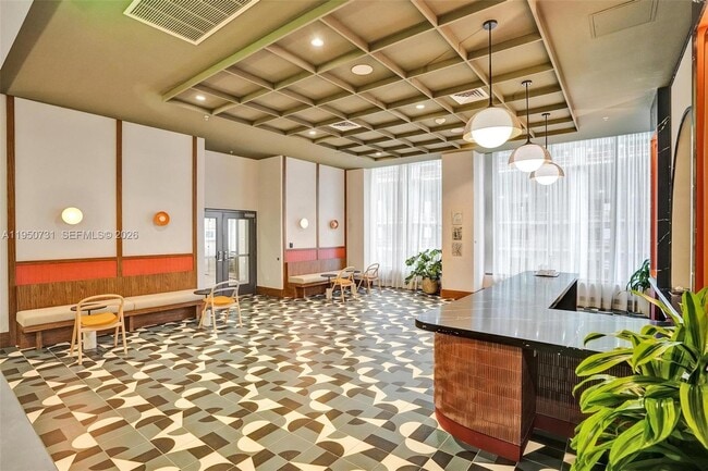 Building Photo - 11 NE 6th St