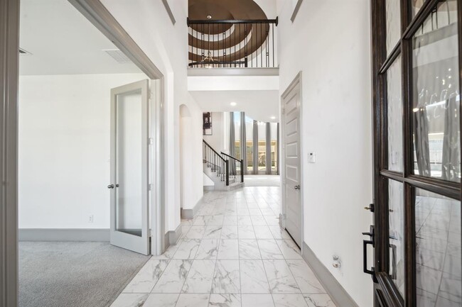 Building Photo - 2122 Mallow Ln
