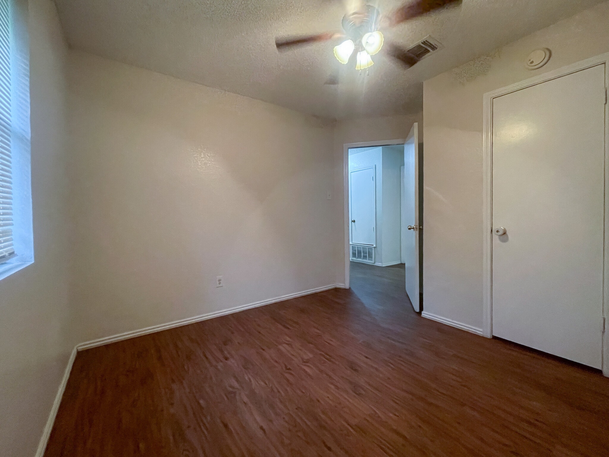 Building Photo - 1904 Ramada Dr