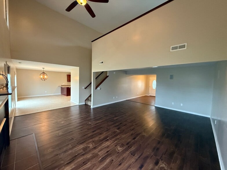 Building Photo - 3929 Stanton Hall Pkwy