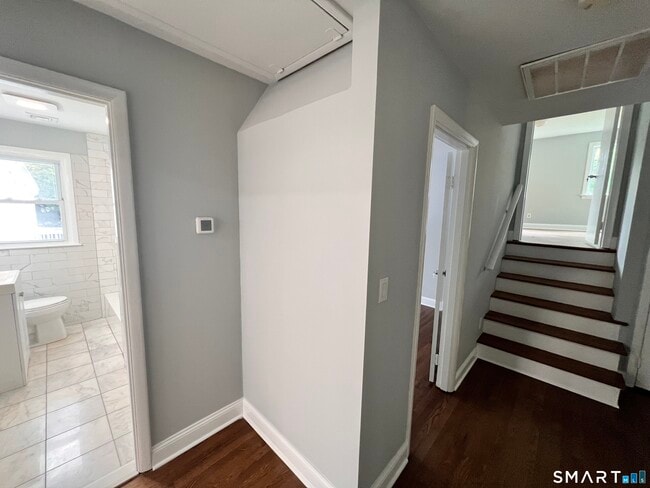 Building Photo - 267 Thunder Hill Dr