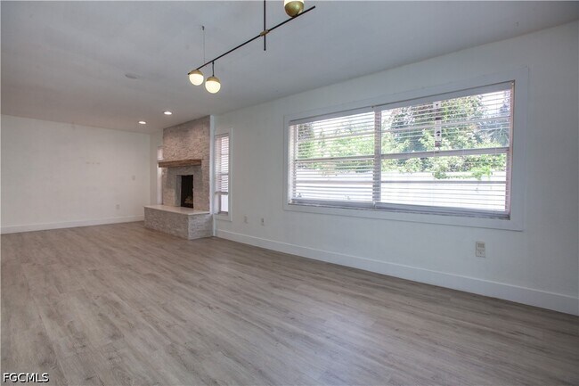 Building Photo - 18165 Baruch Dr