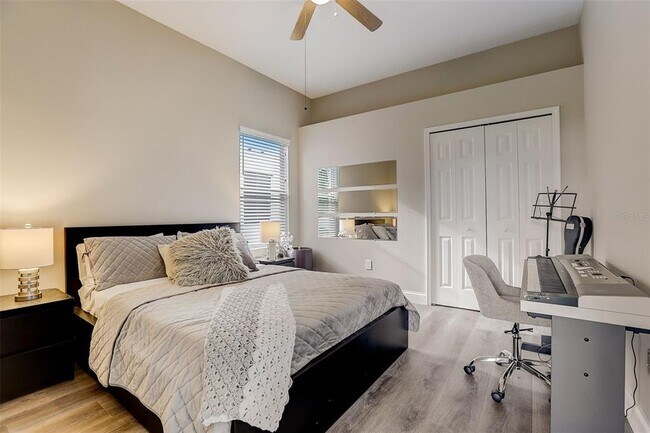 Building Photo - 23338 Dinhurst Ct