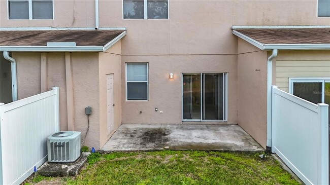 Building Photo - 3884 Deberry Dr