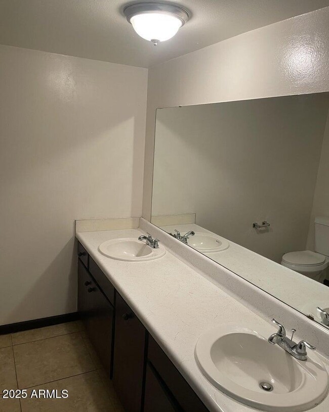Building Photo - 6767 N 7th St