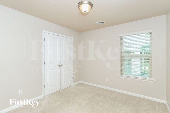 Building Photo - 169 Southwind Cir