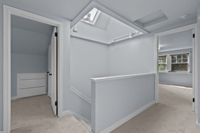 Building Photo - 6214 24th Ave NE