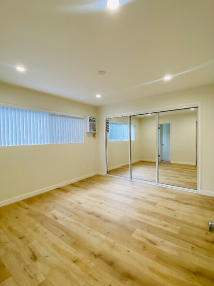 Building Photo - 8919 Longden Ave