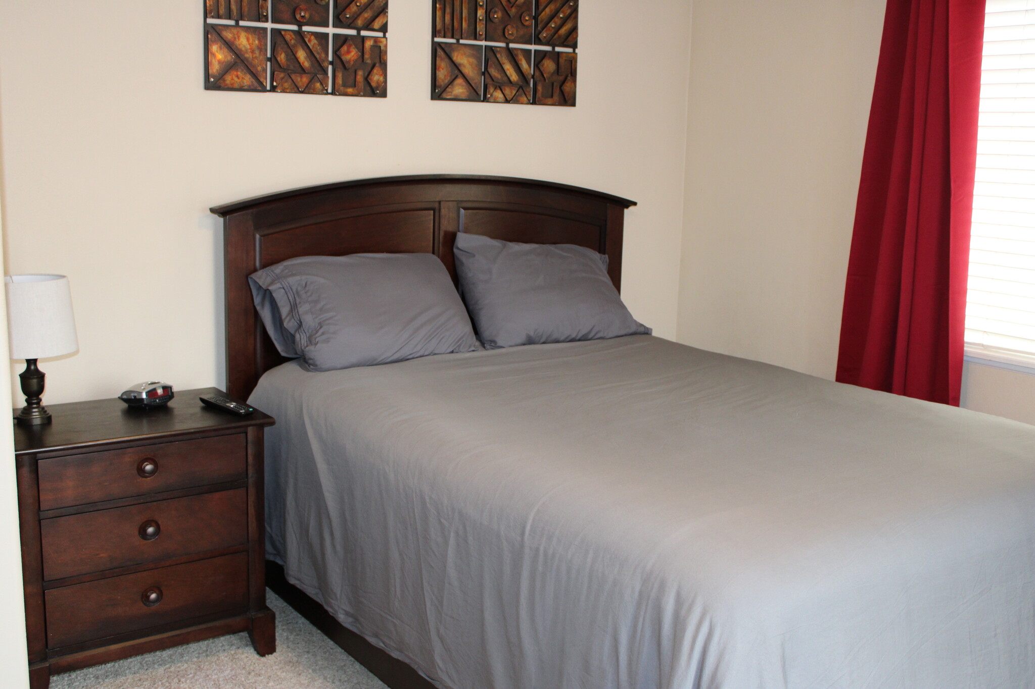 Master Bedroom Queen Bed - 325 W 700 N