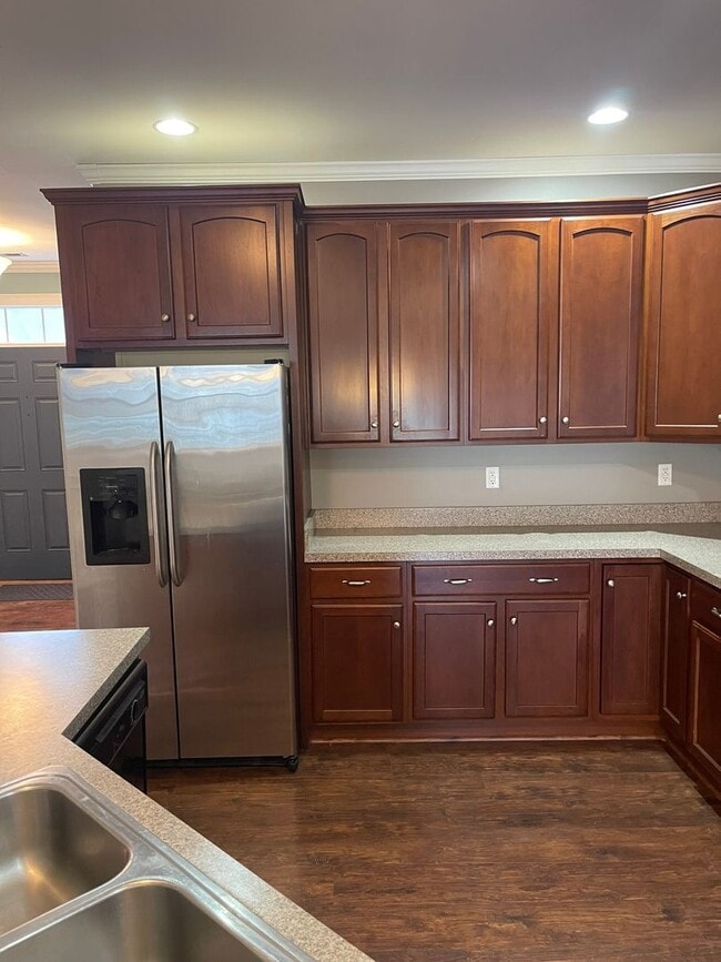 Building Photo - Middletown -  Willow Grove Mill