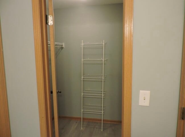 Building Photo - 357 Richmond Dr