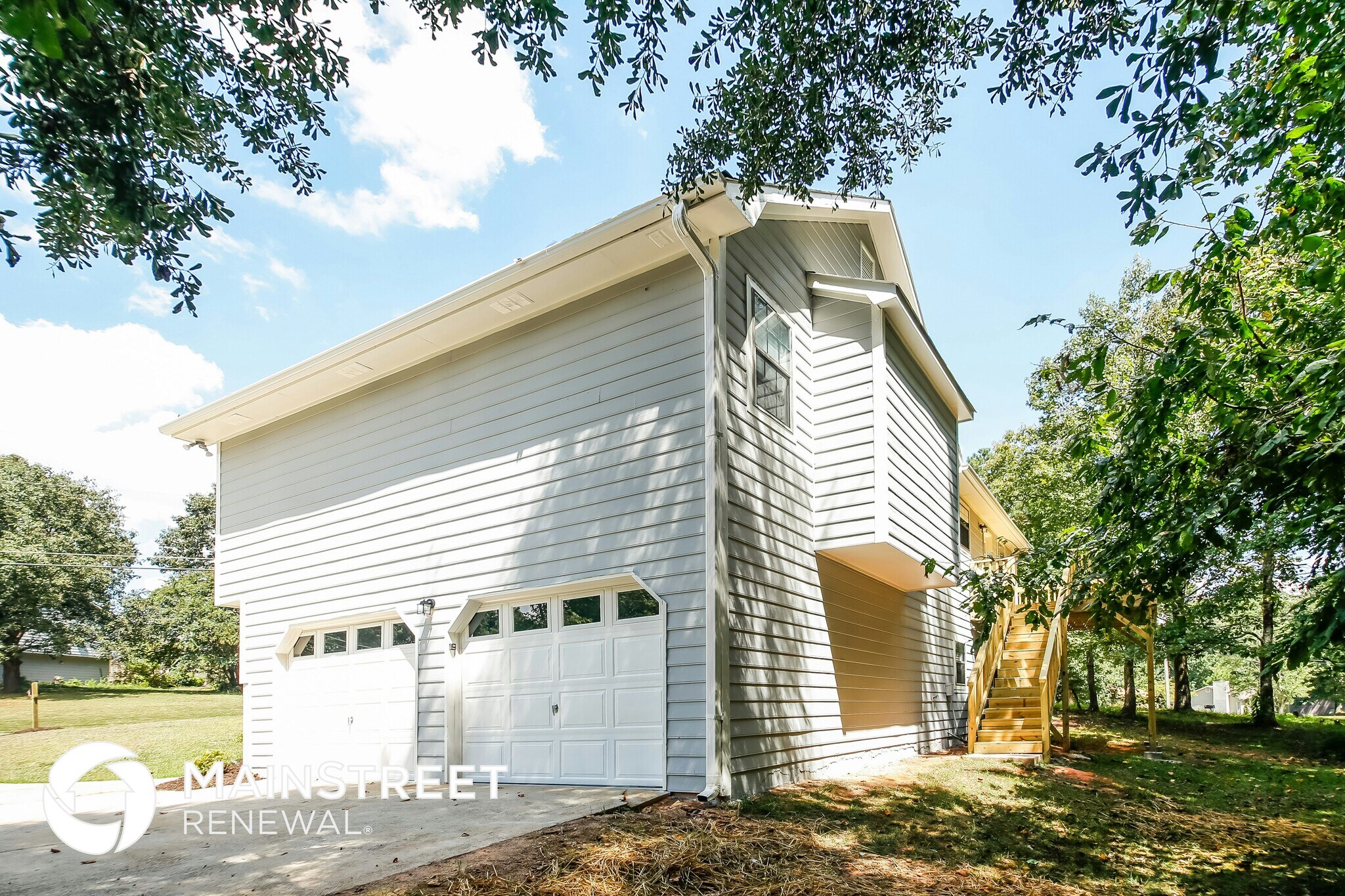 Building Photo - 2212 Cedar Creek Ln