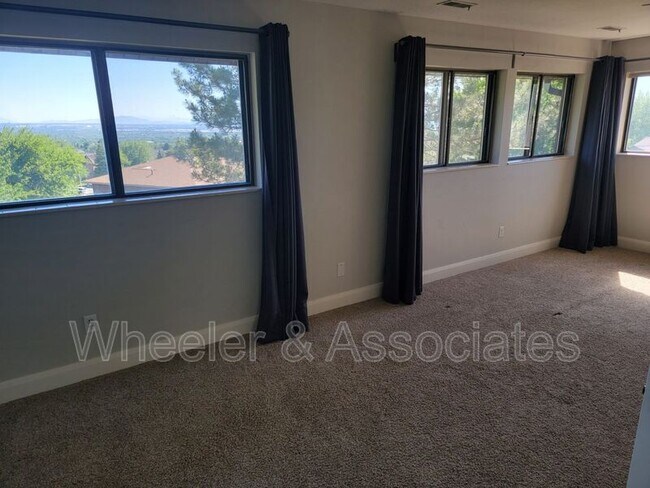 Building Photo - 1269 E 3075 N