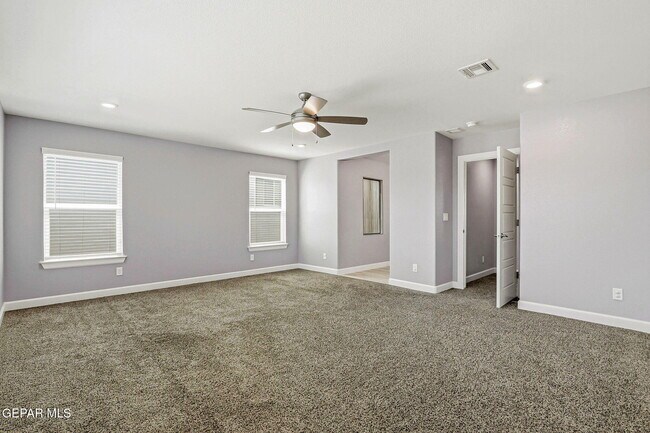 Building Photo - 13082 Oakhampton Ave