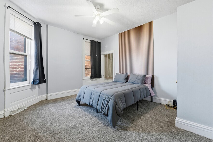 Building Photo - 2711 Allen Ave