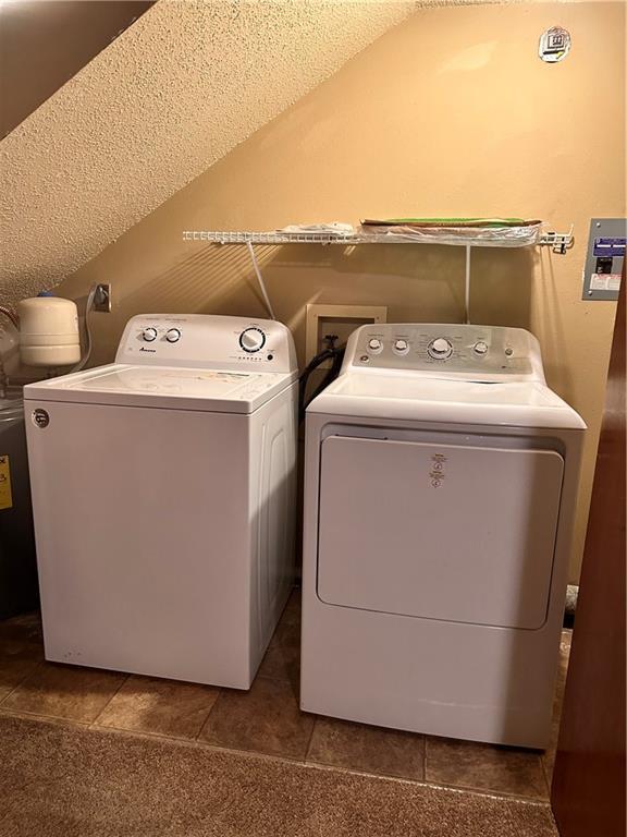 Building Photo - 2566 E Sweetbriar Dr