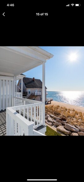 Building Photo - 72 Cosey Beach Ave