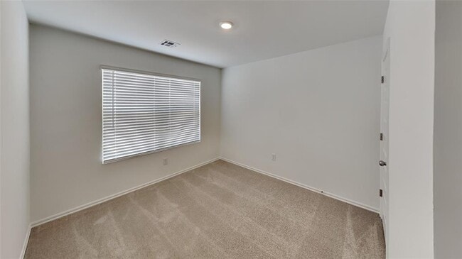 Building Photo - 16205 Lovers Ln