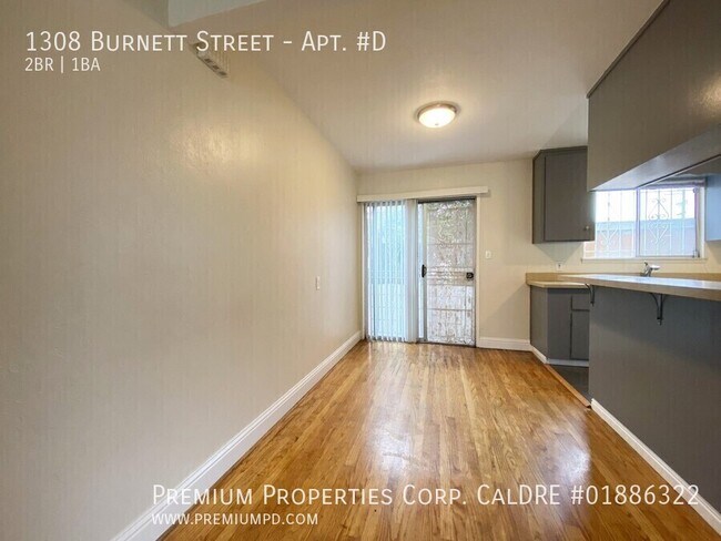 Building Photo - 1308 Burnett St