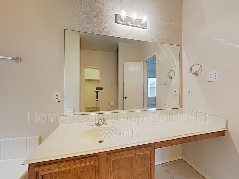 Building Photo - 7206 Fossil Creek Dr