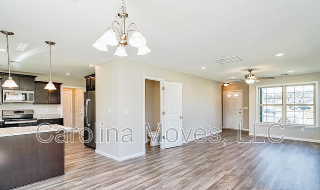 Building Photo - 276 Lockeland Park Dr