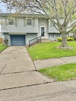 Building Photo - 674 W 64th St