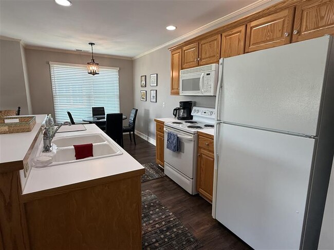 Building Photo - 119 Birkdale Ct