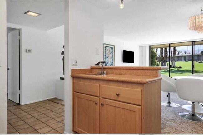 Building Photo - 45943 CA-74