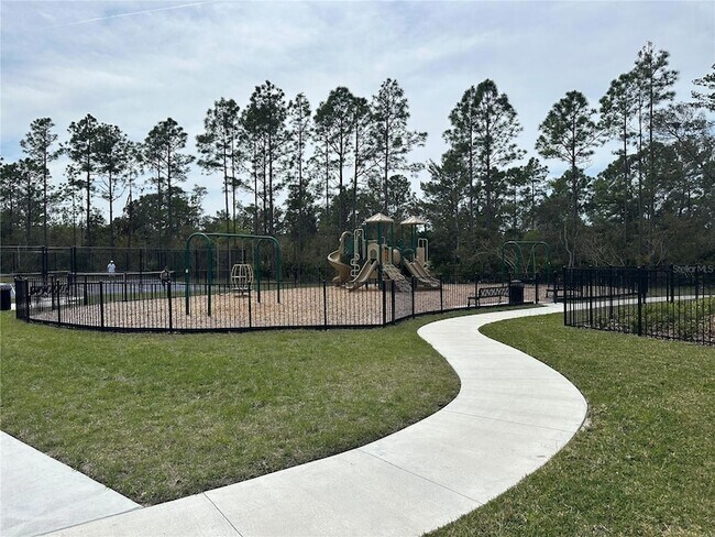 Building Photo - 3272 Arch Ave