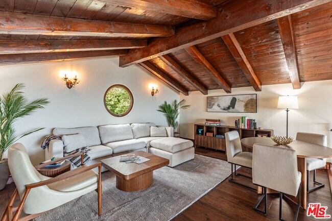 Building Photo - 3775 Puerco Canyon Rd