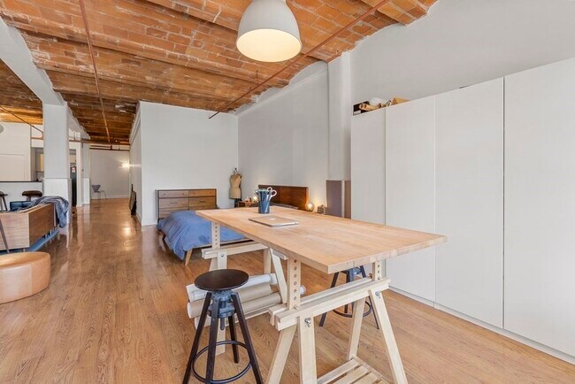 Building Photo - 717 Atlantic Ave