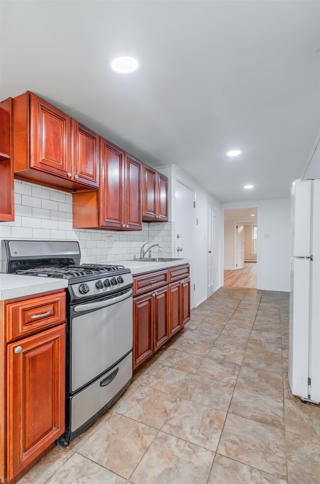 Building Photo - 788 Avenue A