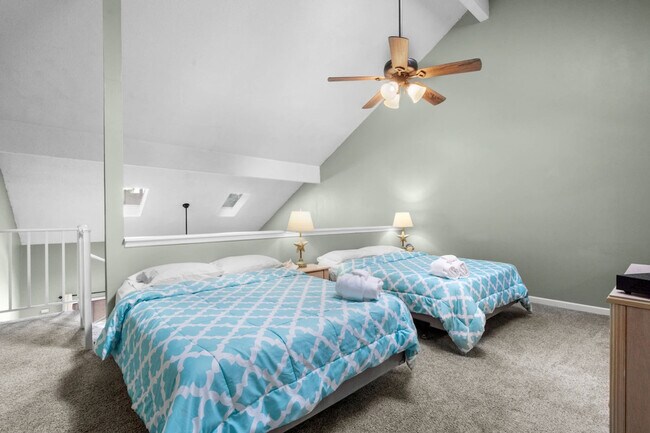 Building Photo - 1890E Auburn Ln