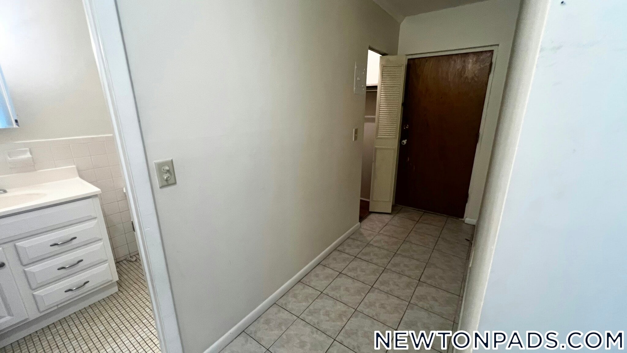 Building Photo - 175 Adams St