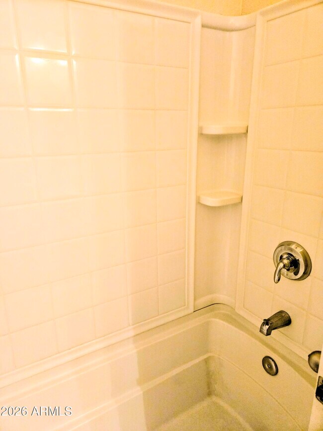 Building Photo - 1229 Questa Ct