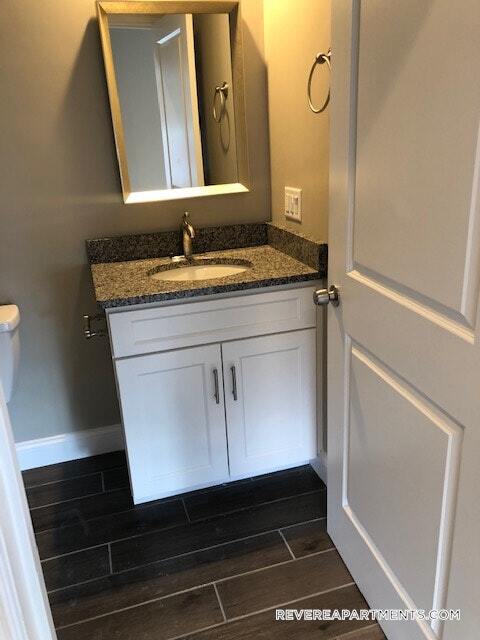 Building Photo - 9 Dehon St