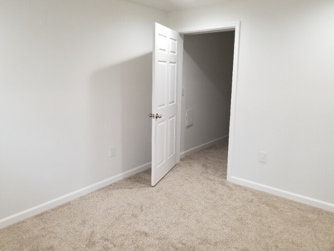 Building Photo - 1524 Santander Dr