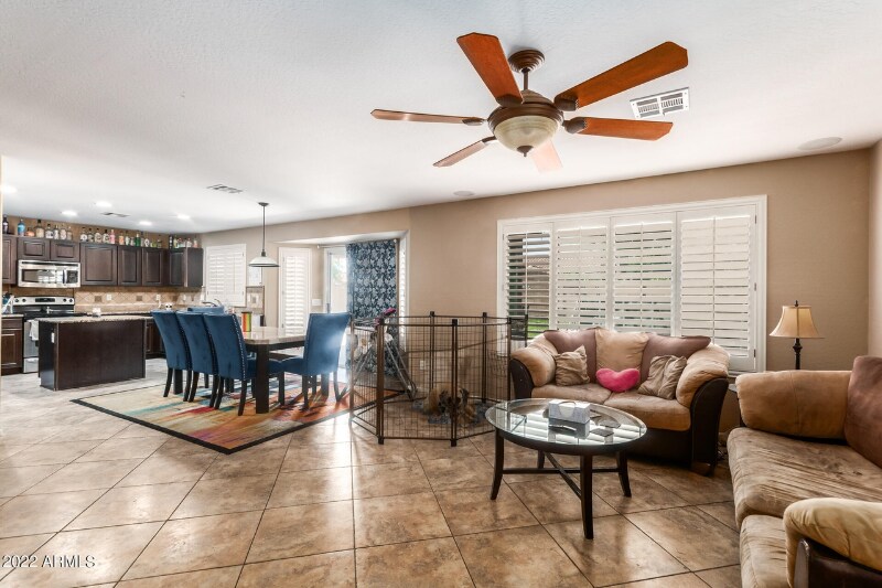 Building Photo - 1398 E Mayfield Dr