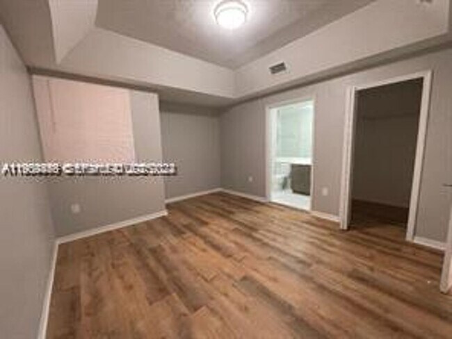 Building Photo - 7542 NW 175th St