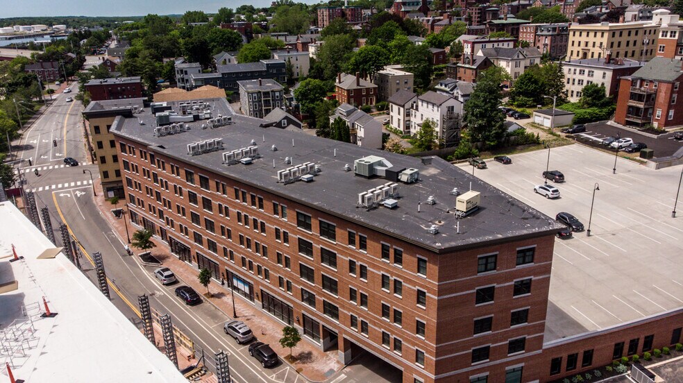 Garage Parking included - 25 High St