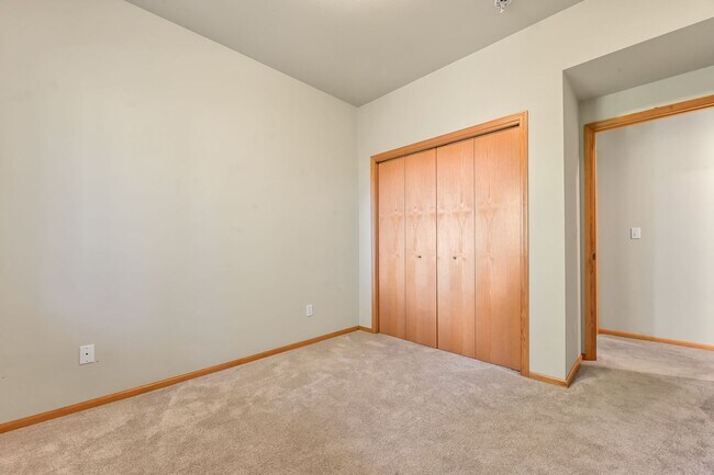 Building Photo - 2131- 2133 Yew Street