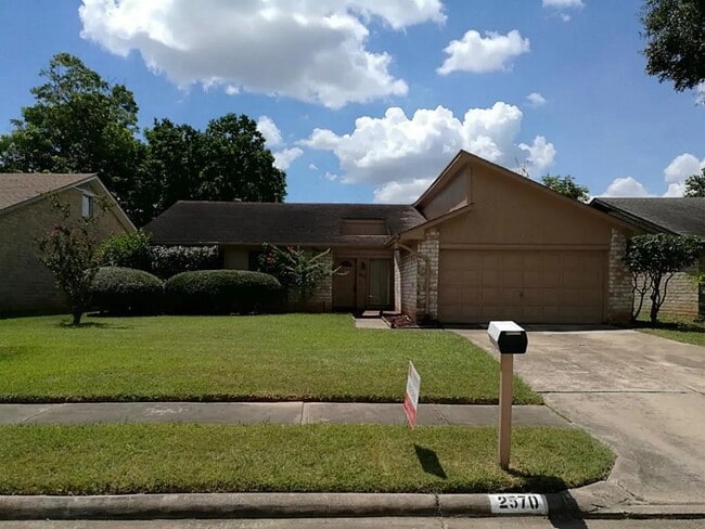 Building Photo - 2570 Buffalo Trl