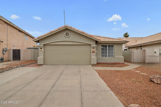 Building Photo - 15661 W Hammond Dr